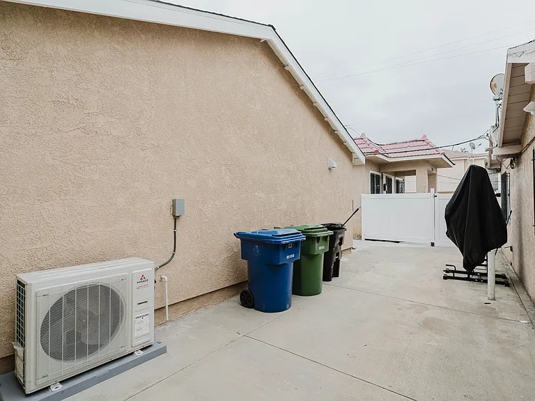 5257 Fountain Ave — Photo 22