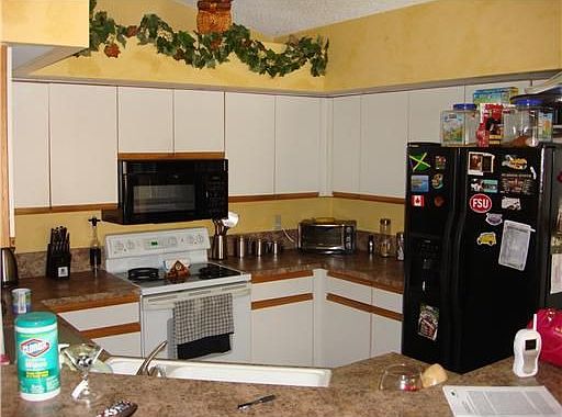 2nd image of 3751 NW 19th St