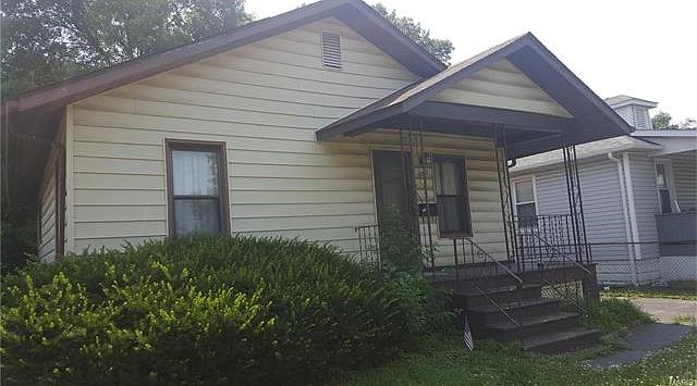 2nd image of 3022 Myrtle Ave