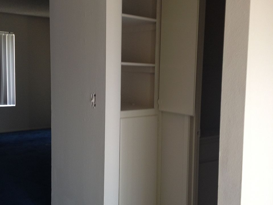 1st image of 3251 Triumph Ln APT 4