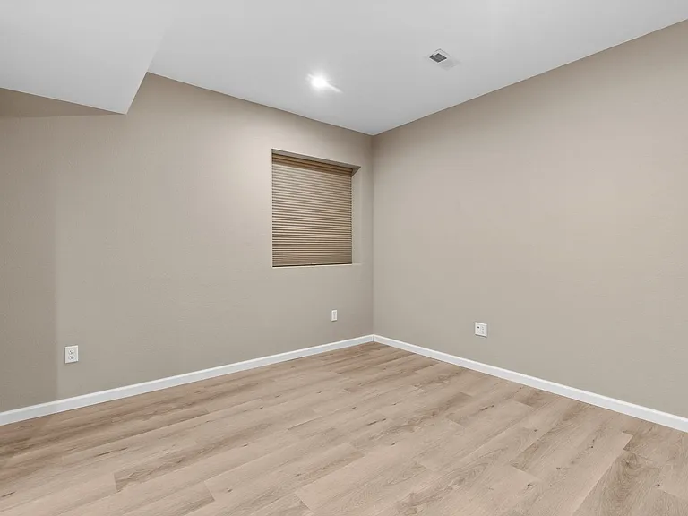 2257 Whistler Dr — Photo 23