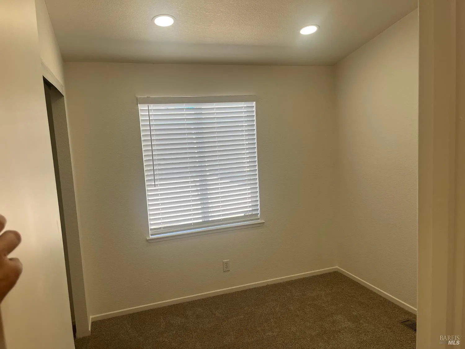 324 Aileen Avenue - Photo 12