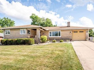 323 Hickory St, Jeannette, PA 15644