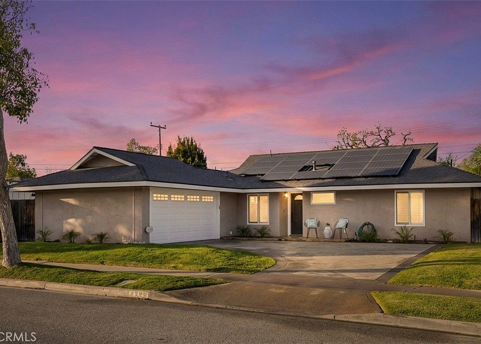 1st image of 832 Presidio Dr