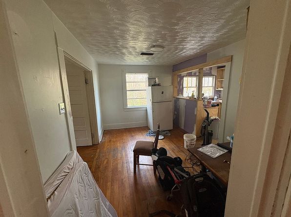 55 Hicks Hill Ln