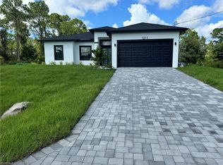1211 Jefferson Ave, Lehigh Acres, FL 33972