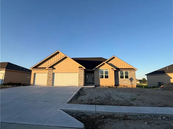 2347 Foxtail Dr, Kearney, MO 64060
