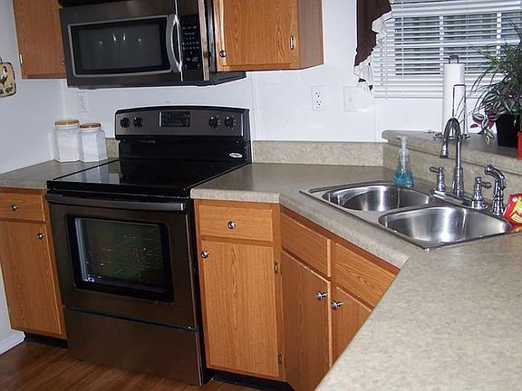 5th image of 1000 Kings Hwy Unit 187