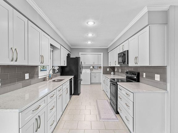 15th image of this home