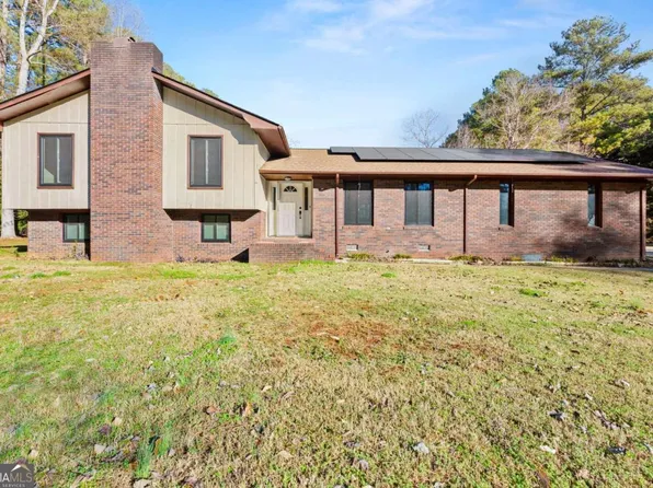 588 Estatohe Cir, Toccoa, GA 30577