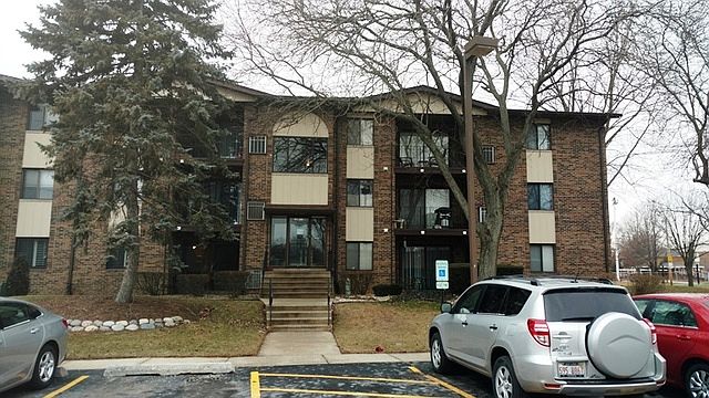 1st image of 13911 S Laramie Ave #105