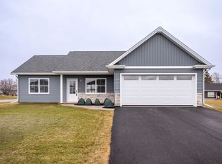 32 Anne Ave, Charlottetown, PE C1C 0T1