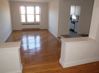 11241 72nd Rd APT 6G, Forest Hills, NY 11375