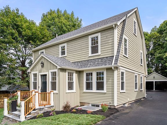 2nd image of 46 Myrtle St