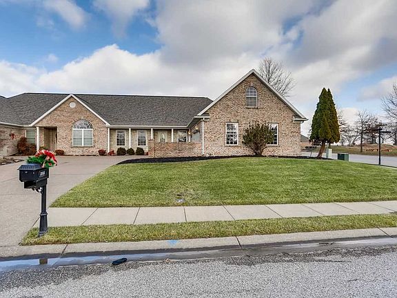 2nd image of 2001 Long Cove Cir