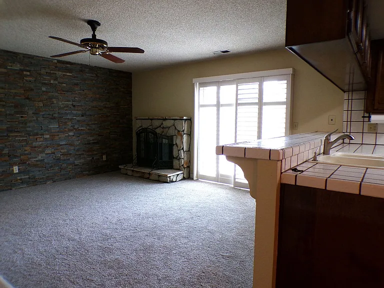 3733 Longbridge Dr — Photo 5