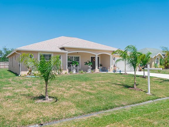 1041 SW Cornelia Ave-WEB-1