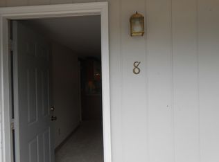 1841 College Heights Rd APT 8, Manhattan, KS 66502