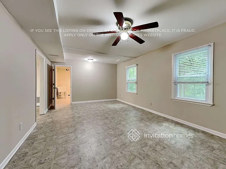 6926 Wolf Run Dr — Photo 18