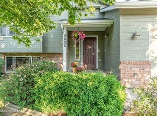 8686 N Cloverleaf Dr, Hayden Lake, ID 83835