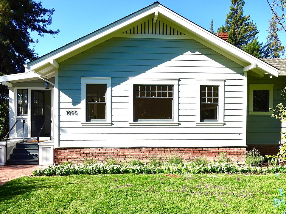 1st image of 1095 Forest Ave
