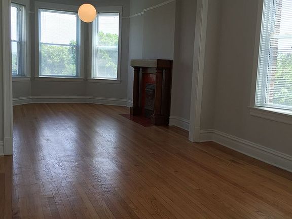 4th image of 1318 N Kedzie Ave APT 3F
