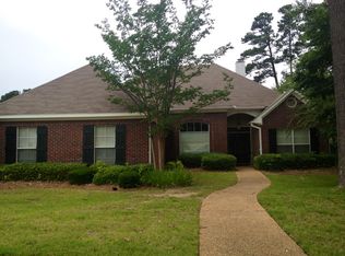 622 Sawpine Ln, Ridgeland, MS 39157
