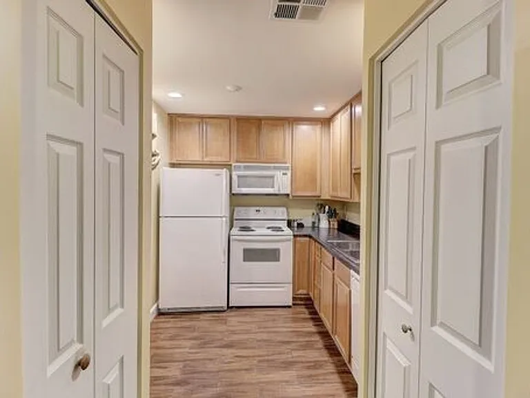 4354 N 82nd St #171 — Photo 3