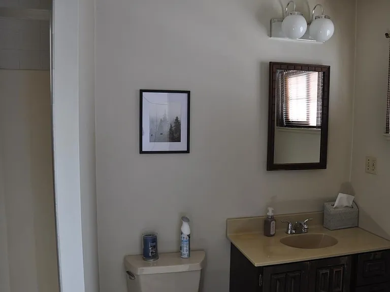 553 Waite Ave — Photo 7