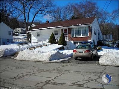 2nd image of 19 Holly Hill Dr