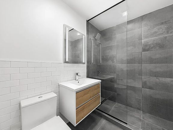 5th image of 475 Kent Ave APT 705