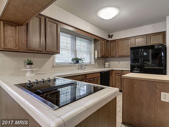 5th image of 14616 De Haven Ct