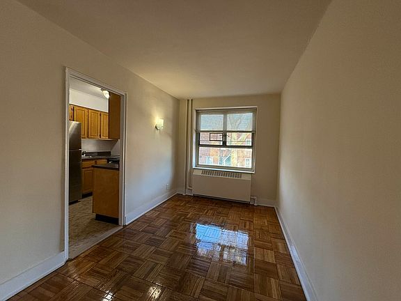 5th image of 69-01 197th St #3B
