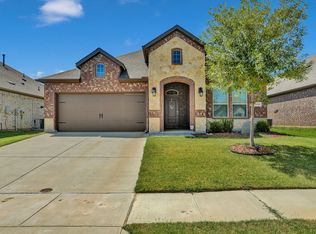 11208 Glover Ln, Aubrey, TX 76227
