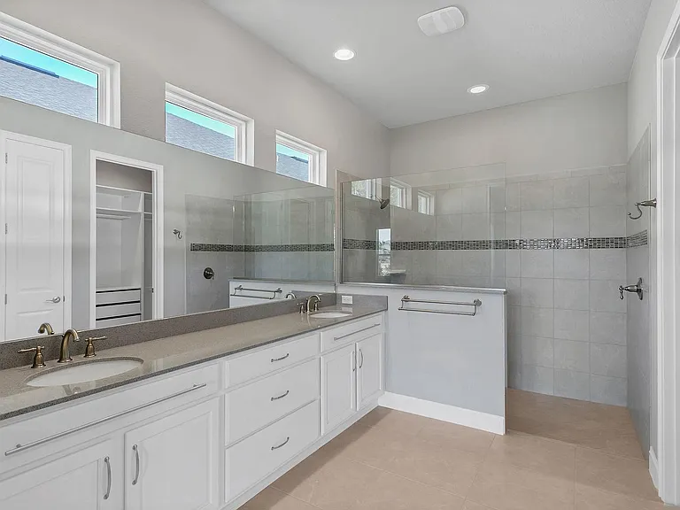 665 Mosaic Blvd — Photo 12