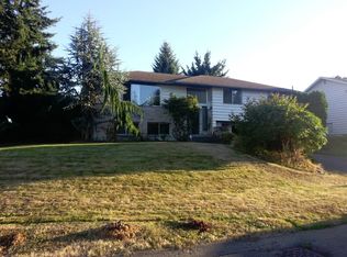 779 N 204th St, Shoreline, WA 98133