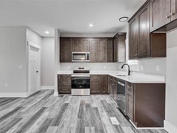 5th image of 432 Kimrey St