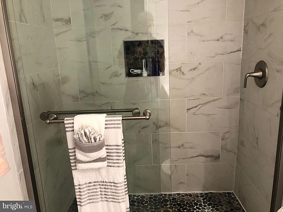 5th image of 3916 Penderview Dr APT 437