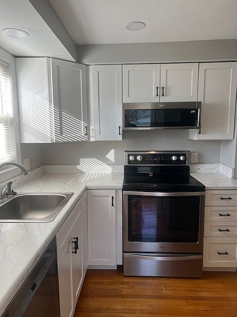 Kitchen - (12ft x 8ft)