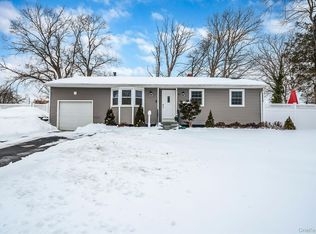 9 Amfer Court, Bay Shore, NY 11706