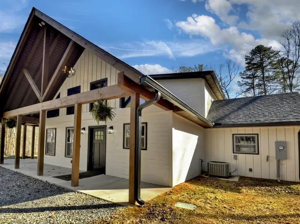67 Oakwood Trl, Mineral Bluff, GA 30559