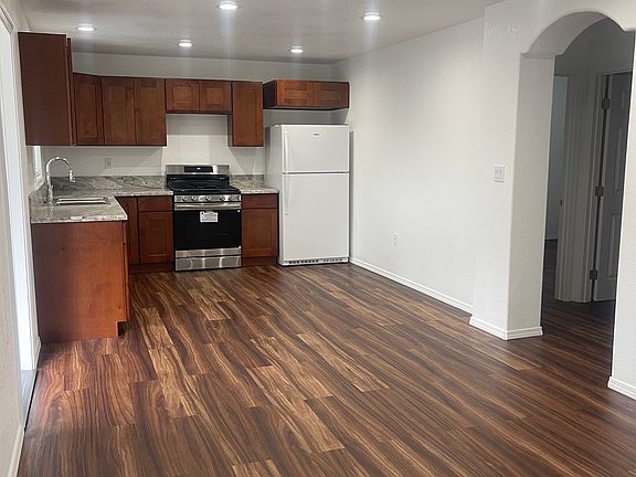 5th image of 92-8857 PARADISE PKWY