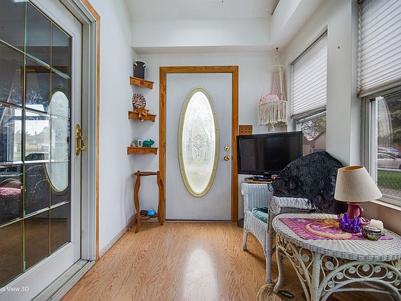 5th image of 1719 Kelly Ave