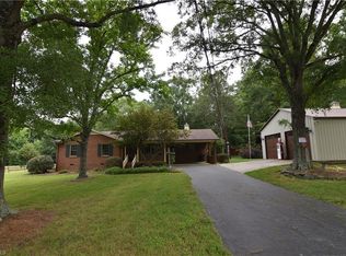 334 Jarrett Rd, Thomasville, NC 27360