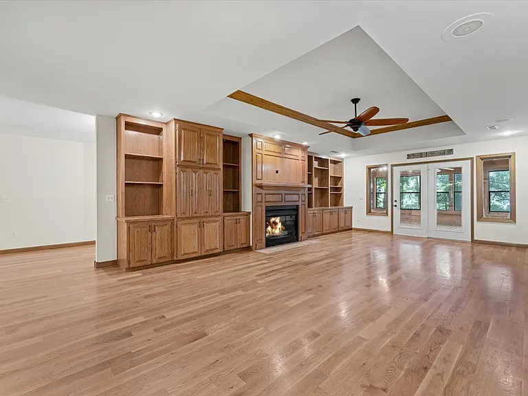 3261 Eden Dr — Photo 4