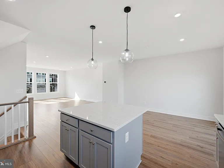 122 Checkerspot Way — Photo 5