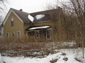 2nd image of 14838 Front St