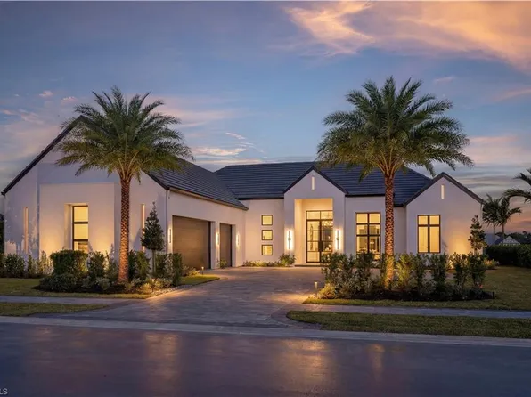 970 French Oak ST, NAPLES, FL 34120