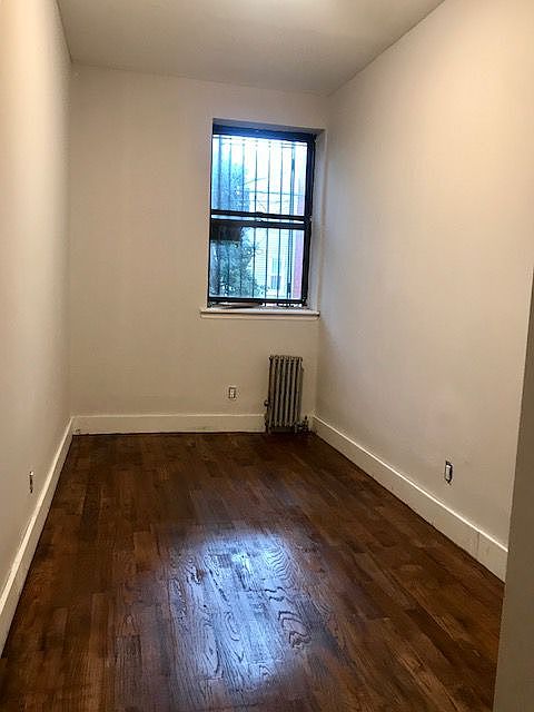 2nd image of 2240 Pacific St APT 1R