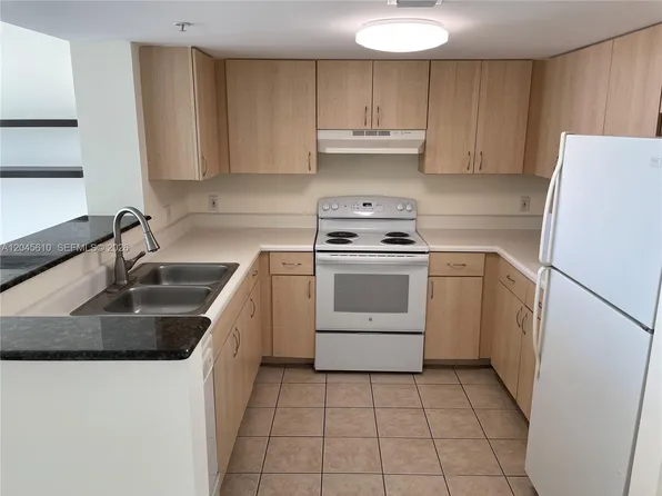 3000 Coral Way, Miami, FL